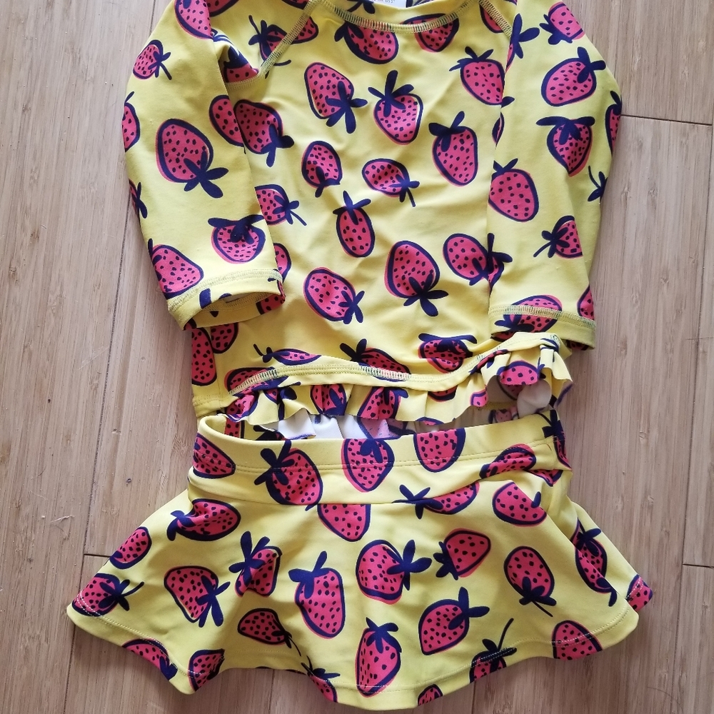 Hanna Andersson strawberry swim suit (2pc)